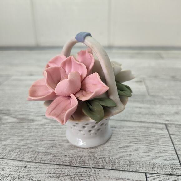 Delicate Miniature Ceramic Floral Basket 3" Tall Figurine Home Decor Decorative - Picture 1 of 9